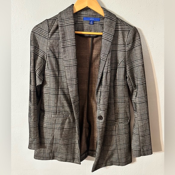 APT.9 Blazer - Picture 2 of 5